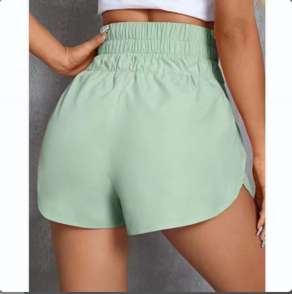 Short LILLY